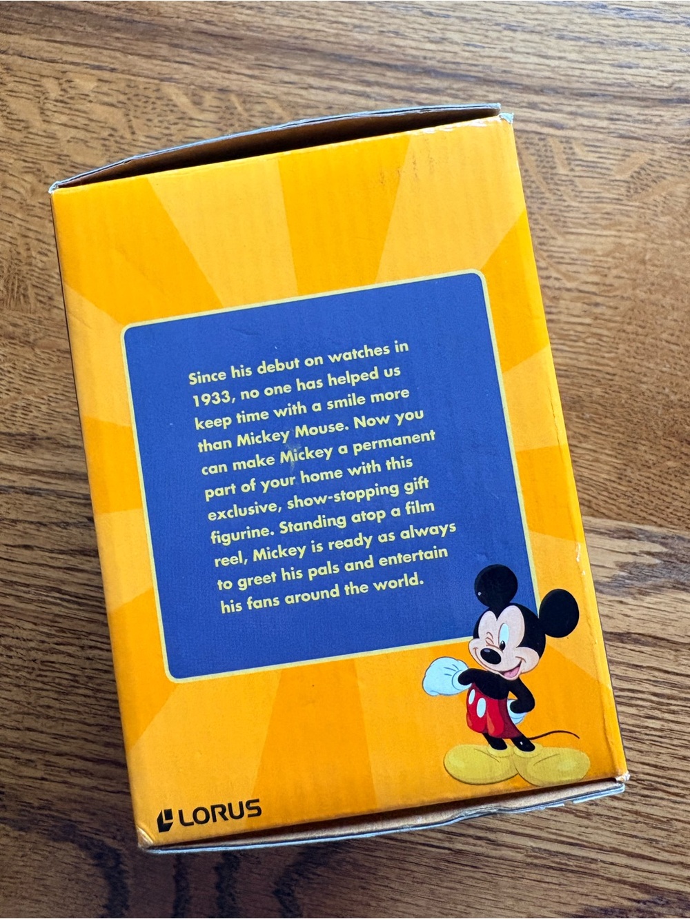 VTG 1999 Disney Mickey Mouse standing on film reel- Hand Painted Resin Figurine - Picture 13 of 15